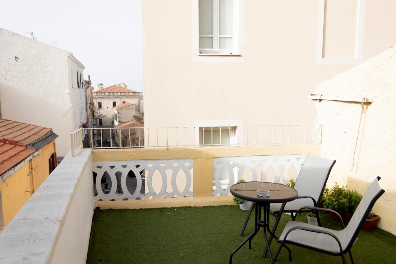 Sassari-Centro Elegante Appartamento Con Wifi E Netflix Exterior photo