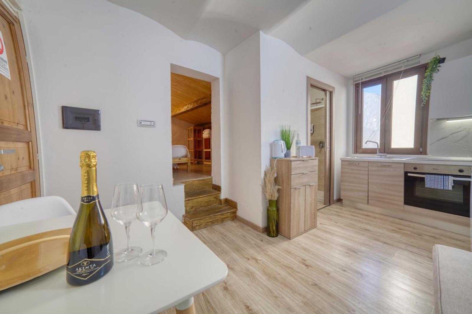 Sassari-Centro Elegante Appartamento Con Wifi E Netflix Exterior photo